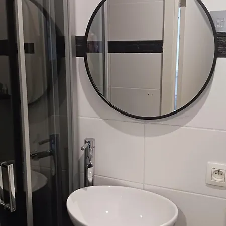 La Nonne Blanche אוסטנדה